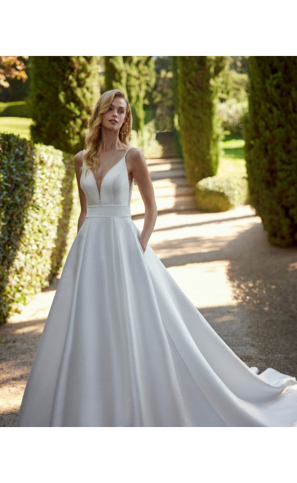 Vestido de novia DORA - ADRIANA ALIER 2025